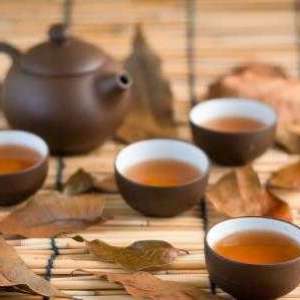 杯中茶垢不除危害大   日常除垢食物帮你清理干净