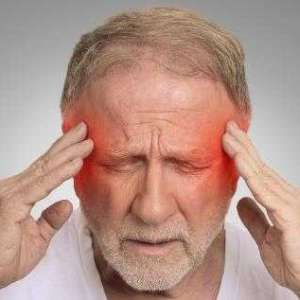 蹲下后站起来眼前模糊眩晕 直立性低血压的常见原因